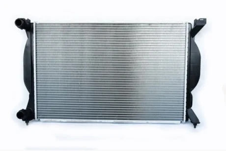 AUDI радіатор A4 1.6-2.0 00- ASAM 33807