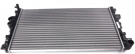 Радіатор охолодження MB Vito (W639) 03- (-/+AC) AUTOTECHTEILE 100 5038