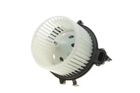 Моторчик пічки AUTOTECHTEILE 509 0613