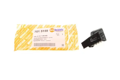 Кронштейн фари AUTOTECHTEILE 7015159