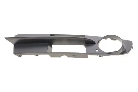 Решітка бампера AUTOTECHTEILE 704 5196