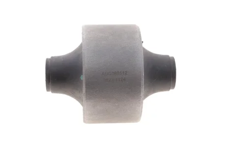 Сайлентблок важеля (переднього) Hyundai Trajet 01-08 BLUE PRINT ADG080112
