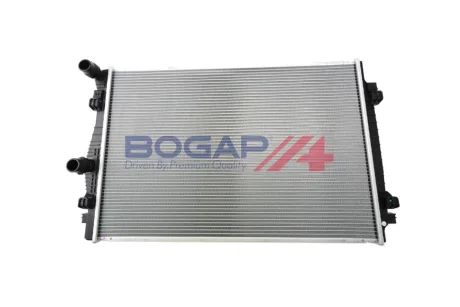 Радіатор охолодження двигуна BOGAP A4210131