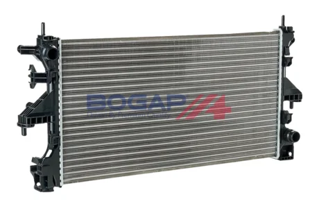 Радіатор охолодження двигуна BOGAP P4210152
