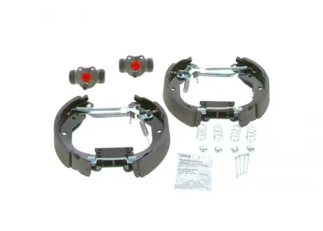 Комлект тормозных накладок BOSCH 0204114659