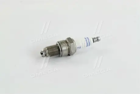 Свеча зажигания BOSCH 0241235757 (фото 1)