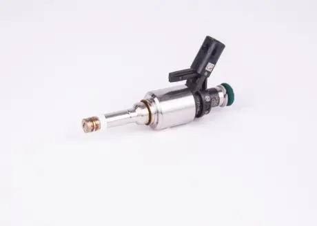 Паливний інжектор VW ATLAS, BEETLE, GOLF VII, JETTA IV, TIGUAN 2.0 12.12- BOSCH 0261500792