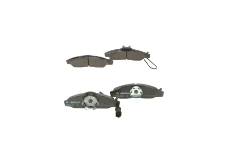 Гальмівні колодки дискові DAEWOO Korando/Musso 2.3,2.9,3.2 -05 BOSCH 0986424551
