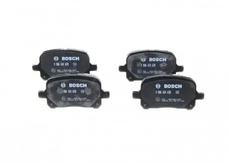 Гальмівні колодки дискові TOYOTA Camry 2.2i 16V, 3.0i 24V/Previa 2.0D,2.4i 16V -06 BOSCH 0986424639