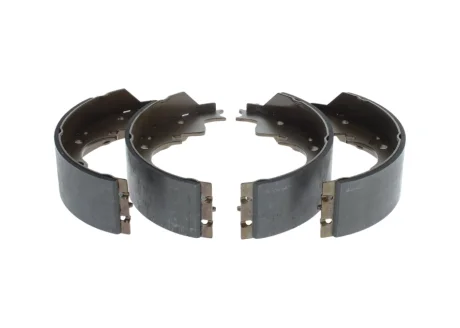 Комлект тормозных накладок BOSCH 0986487347