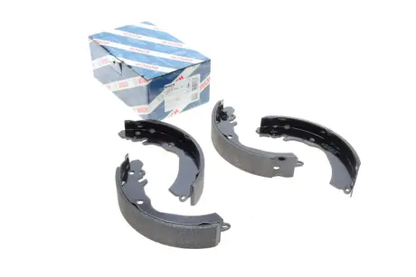 Гальмівні колодки барабанні MITSUBISHI Lancer/Galant/Carisma/Colt -01 BOSCH 0 986 487 451