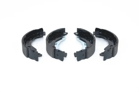 Комлект тормозных накладок BOSCH 0986487940