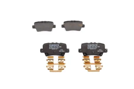 Комплект гальмівних колодок BOSCH 0986494642