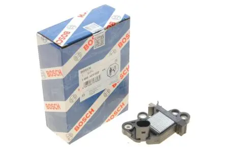 Регулятор напруги (14V) IVECO DAILY VI 2.3D 03.14- BOSCH 1 986 AE0 022