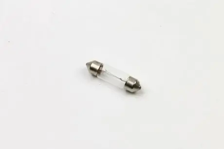 Автолампа SV8,5 24V 5W 10X36 C5W в коробці 1шт BOSMA 0669S