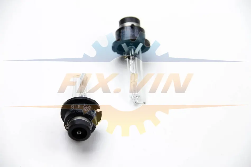 Лампа ксенонова D2S XENON 85V 35W P32D-2 6000K (2 шт) BOSMA 8498D (фото 1)