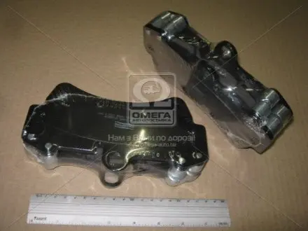 Колодки гальмівні дискові передні PORSCHE Cayenne, VW Touareg  CHAMPION 573282CH