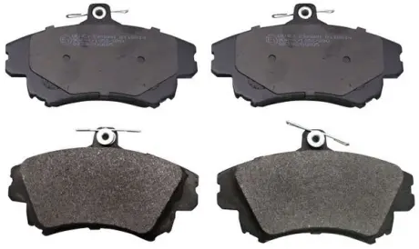Гальмівні колодки дискові перед. Volvo S40/V40/Mitsubishi Carisma 00- DENCKERMANN B110814