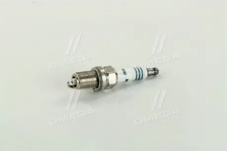 Свеча зажигания DENSO IQ20 (фото 1)