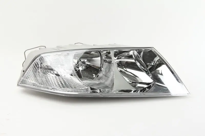 Фара пра. SKODA OCTAVIA 05-09 (DEPO) DEPO/LORO 665-1113R-LD-EM (фото 1)