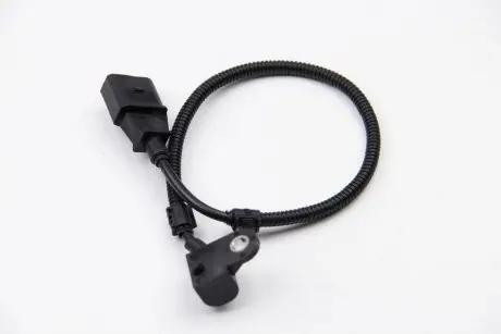 Датчик оборотов коленвала VW Polo/T5 1.9TDI 04-/Crafter 2.5TDI 06- (L=445) Facet FACET 9.0422