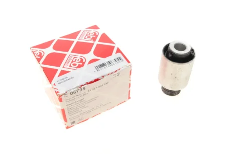 Сайлентблок важіля FEBI BILSTEIN 06795