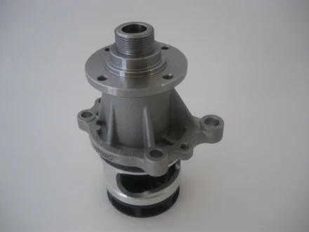 Насос водяной BMW E30/E36/E34/E46 16i-19i 89- (пр-во) GMB GWBM11A