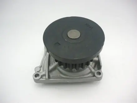Насос водяной двигателя GMB GWHO41A