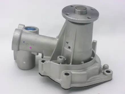 Насос водяний Hyundai Galloper 2.5TD 98-03/ H100 2.5 93-00/ Kia Pregio 2.5D 95-04/ Mitsubishi L200 92-07/ L300 -06/ Pajero -99 GMB GWHY-107A