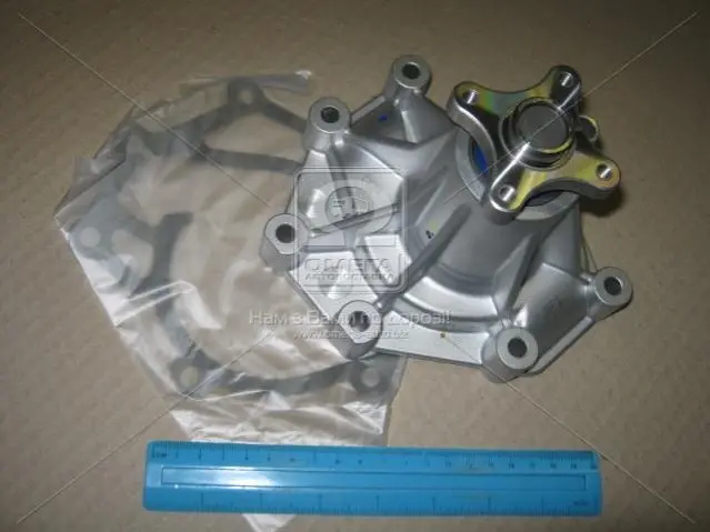 Насос водяний HYUNDAI H1 01- SORENTO 2.5TDI (вир-во) GMB GWHY70A (фото 1)