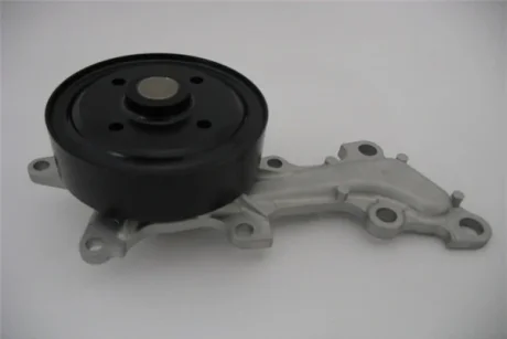 Насос водяной Toyota Corolla 1.3 08-14 GMB GWT149AM