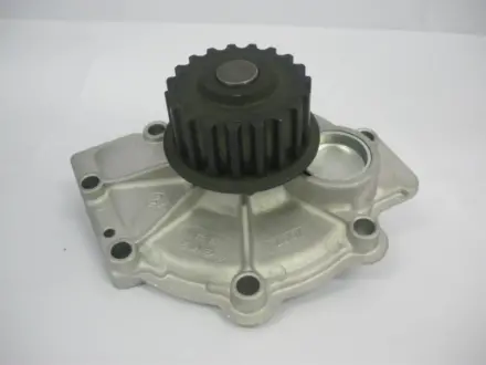 Насос водяний Volvo C30 2.5 06-12/ C70 2.4 06-09/ S40 1.6/1.8 99-03 GMB GWVO07A