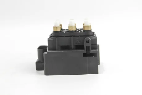 Клапан пневмопідвіски Audi Q7/VW Touareg 03-10 GOODREM RA0166