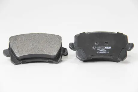 Гальмівні колодки зад. Caddy III/Golf V/Audi A4 03- GOODREM RM1305