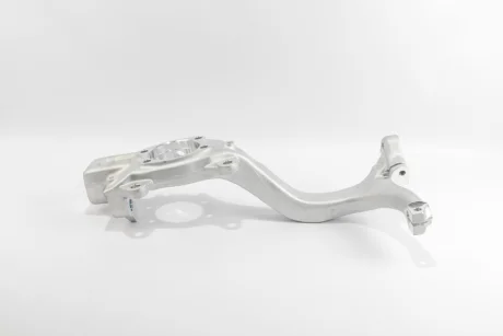 Кулак поворотний (цапфа) перед. Audi A4 00-08 Л. GOODREM RT0338