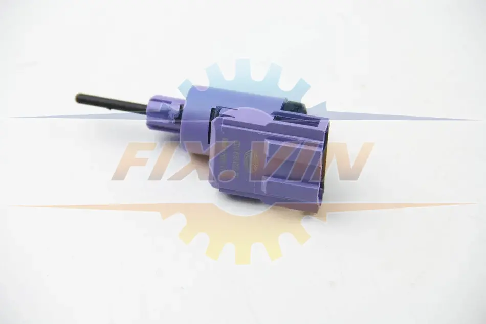 Вимикач ліхтаря стоп-сигналу - 12V HELLA 6DD008622-731 (фото 1)