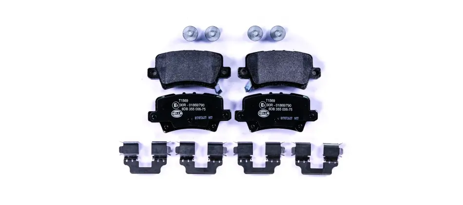 Комплект тормозных колодок HELLA 8DB355006751 (фото 1)