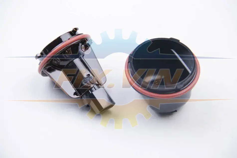 Автолампа з патроном BMW E61/E60/E65/66/67/E53 HELLA 9DX159419-001 (фото 1)