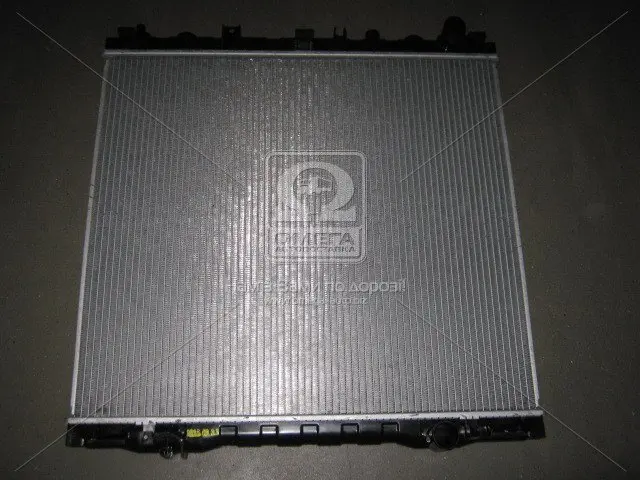 Радиатор охлаждения двигателя HYUNDAI/KIA/MOBIS 25311-3E600 (фото 1)