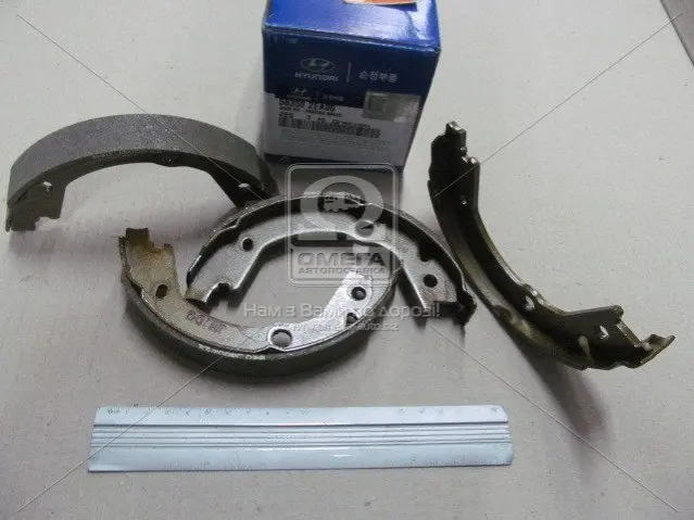 Колодки гальмівні гальма стоянки Hyundai Ix35/tucson/Kia Sportage 04- (вир-во Mobis) HYUNDAI/KIA/MOBIS 58350-2EA00 (фото 1)
