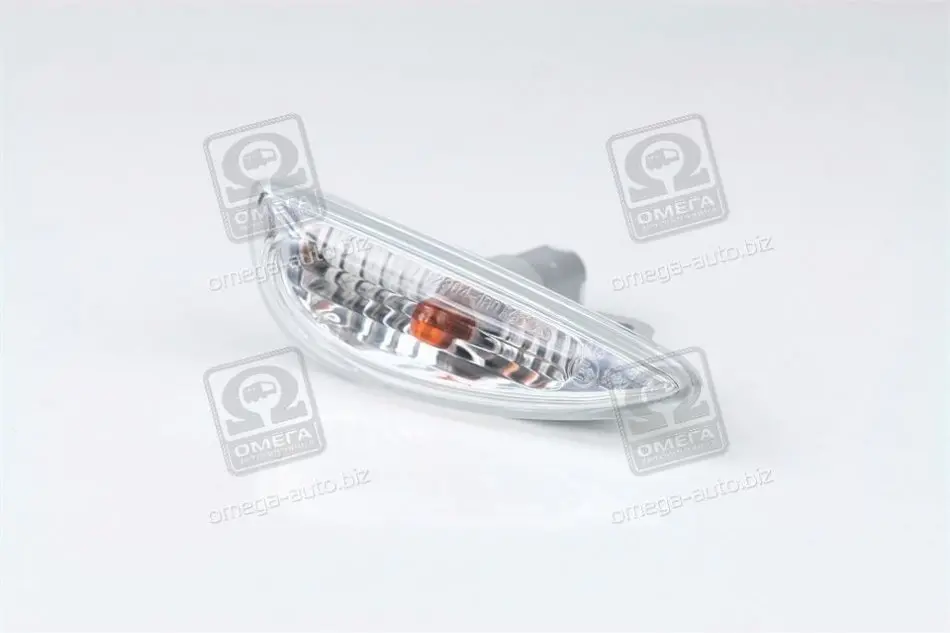 Повторювач поворотів правий HYUNDAI/KIA/MOBIS 92304-1R000 (фото 1)