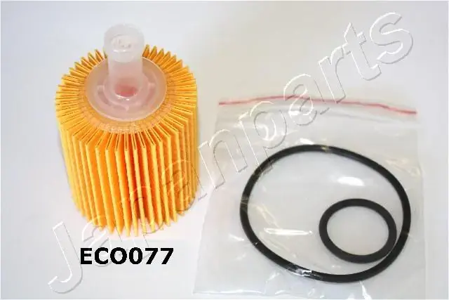 Фильтр масла, вставка + пластиковый переходник, O70 H=67, LEXUS RX 350 03-15, TOYOTA Yaris 1.4 05-, 04152-31090, 04152YZZA1 JAPANPARTS FOECO077 (фото 1)