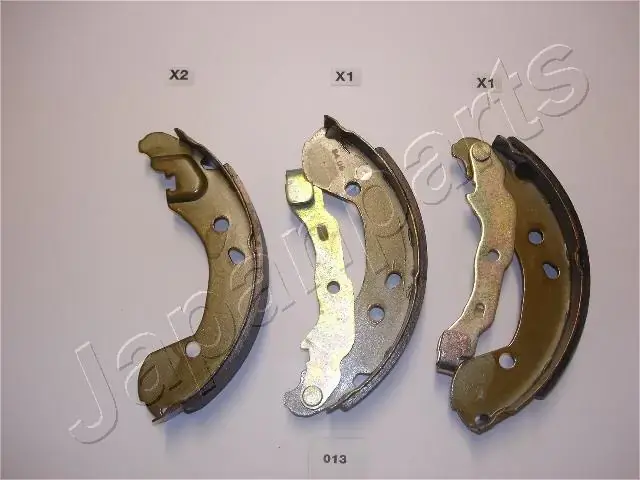 Комлект тормозных накладок JAPANPARTS GF013AF (фото 1)
