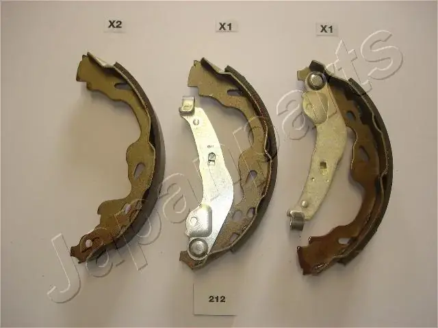 Комлект тормозных накладок JAPANPARTS GF212AF (фото 1)