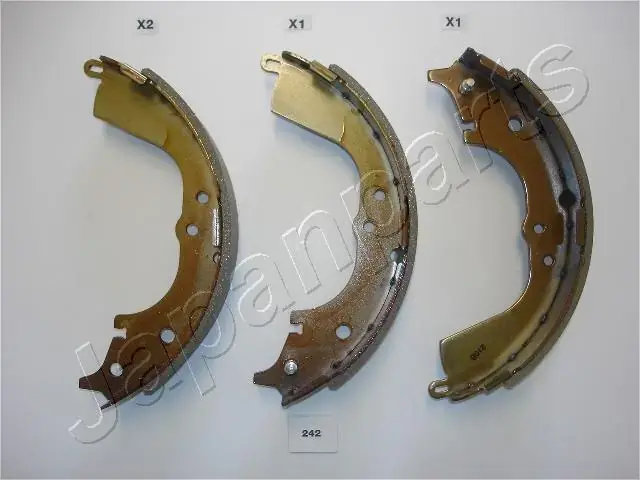 Комлект тормозных накладок JAPANPARTS GF242AF (фото 1)