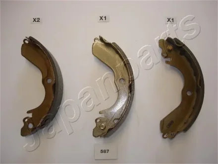 Комлект тормозных накладок JAPANPARTS GF587AF