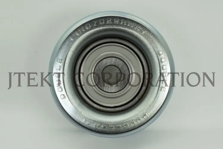 Ролик 70х33 TOYOTA LAND CRUISER 02- HILUX 05-4 RUNNER 02- (вир-во KOYO) Ролик обвідний приводного ременя Діаметр: 70 мм Ширина: 33 мм Код двигуна 1GR-FE 2TR-FE 2GD-FTV 1GD-FTV 1TR-FE 7GR-FKS JTEKT PU107029RMXY (фото 1)