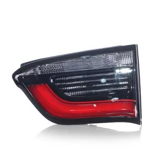 Фонарь внутренний (крышка багажника) LED правый Jeep Compass 17-20, шт КИТАЙ 55112684AA