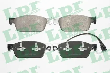 Комплект тормозных колодок LPR 05P1551