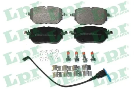 Комплект гальмівних колодок LPR 05P2260AK